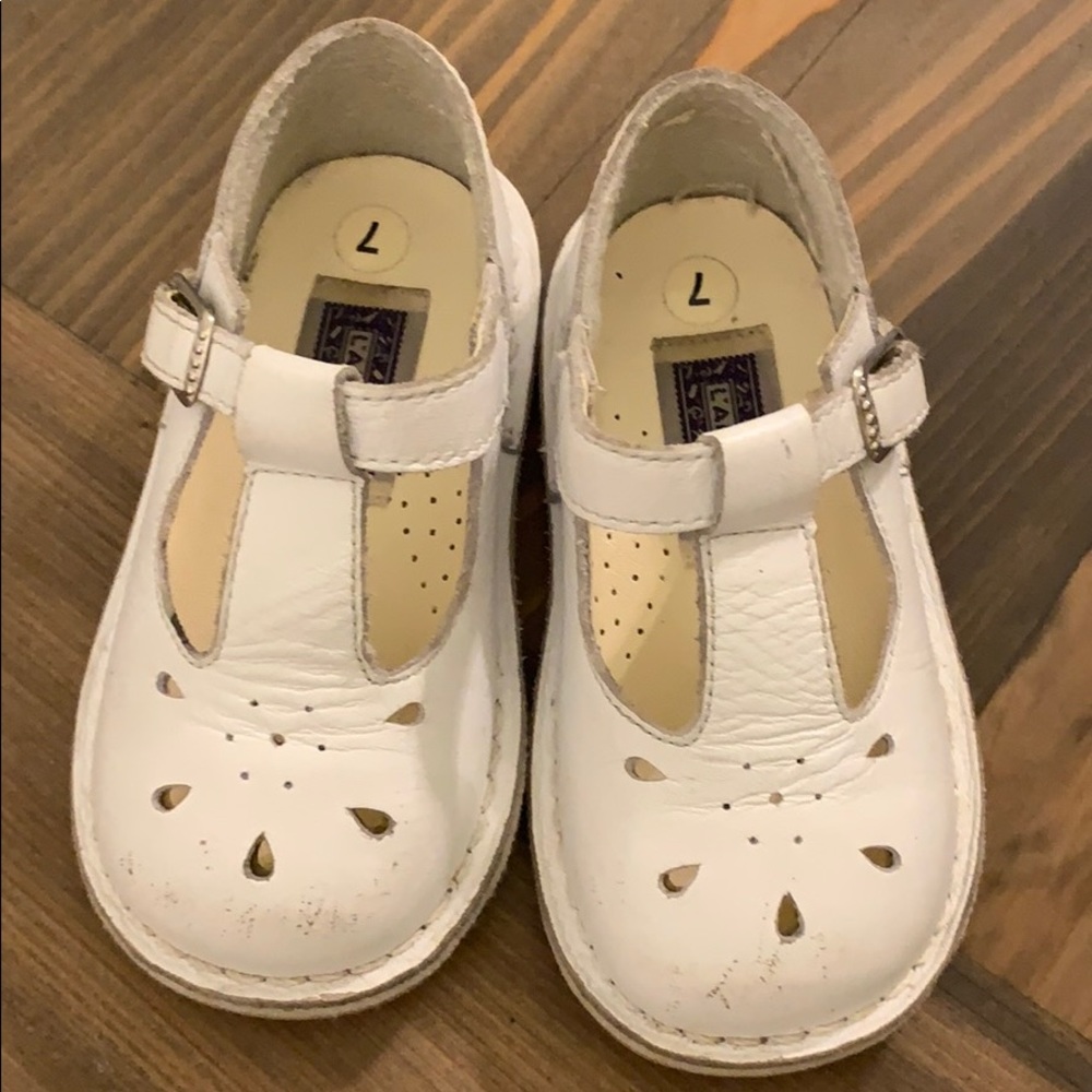 White L’Amour Maryjane shoes, size 7